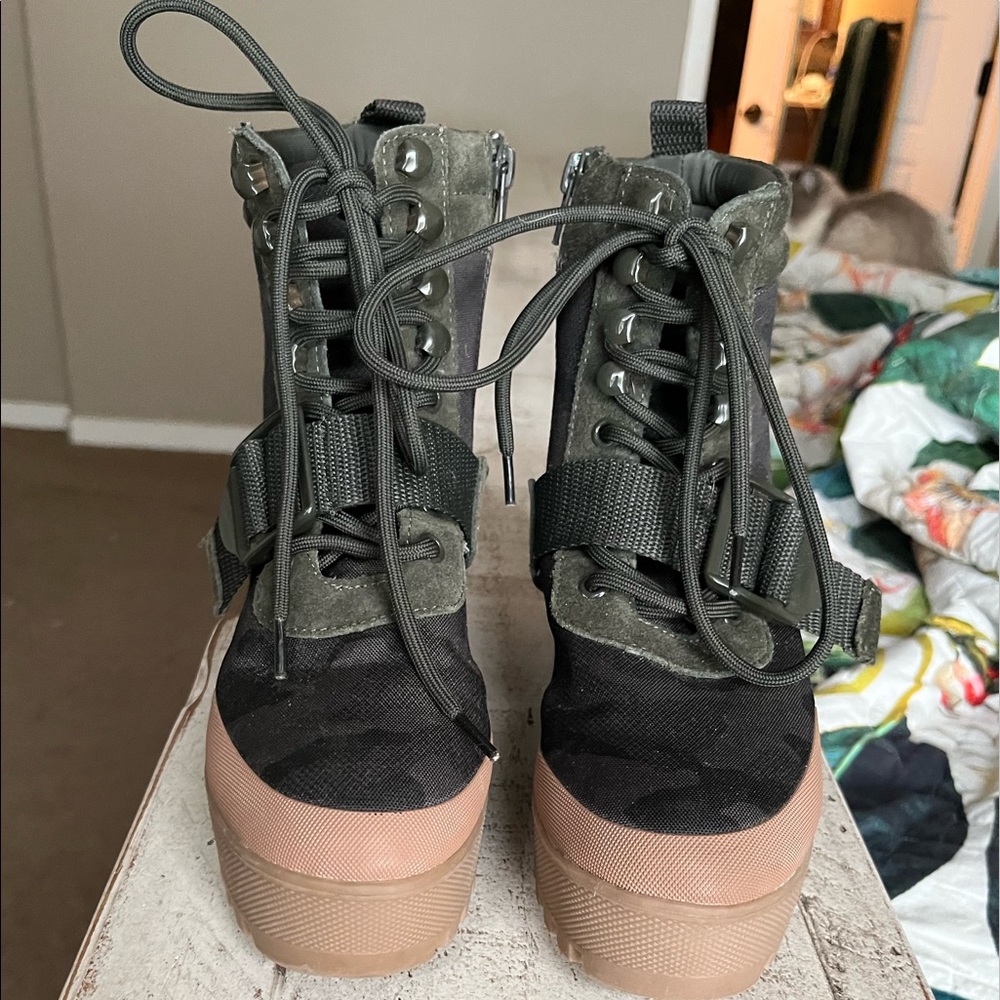 Belted Camo combat boots. Sturdy and cute!